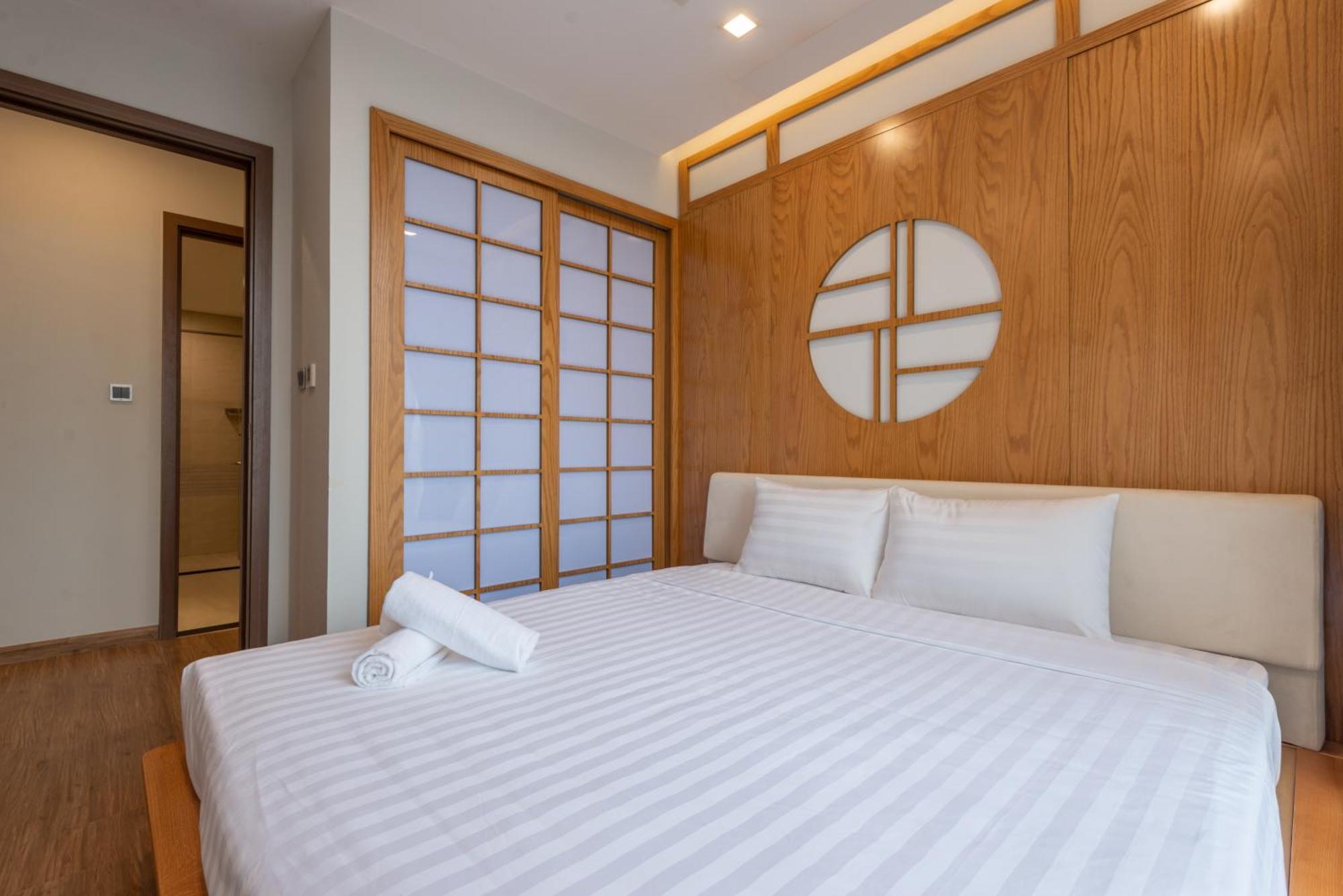 Apartment Nvt Housing - Vinhomes Metropolis Hanoi